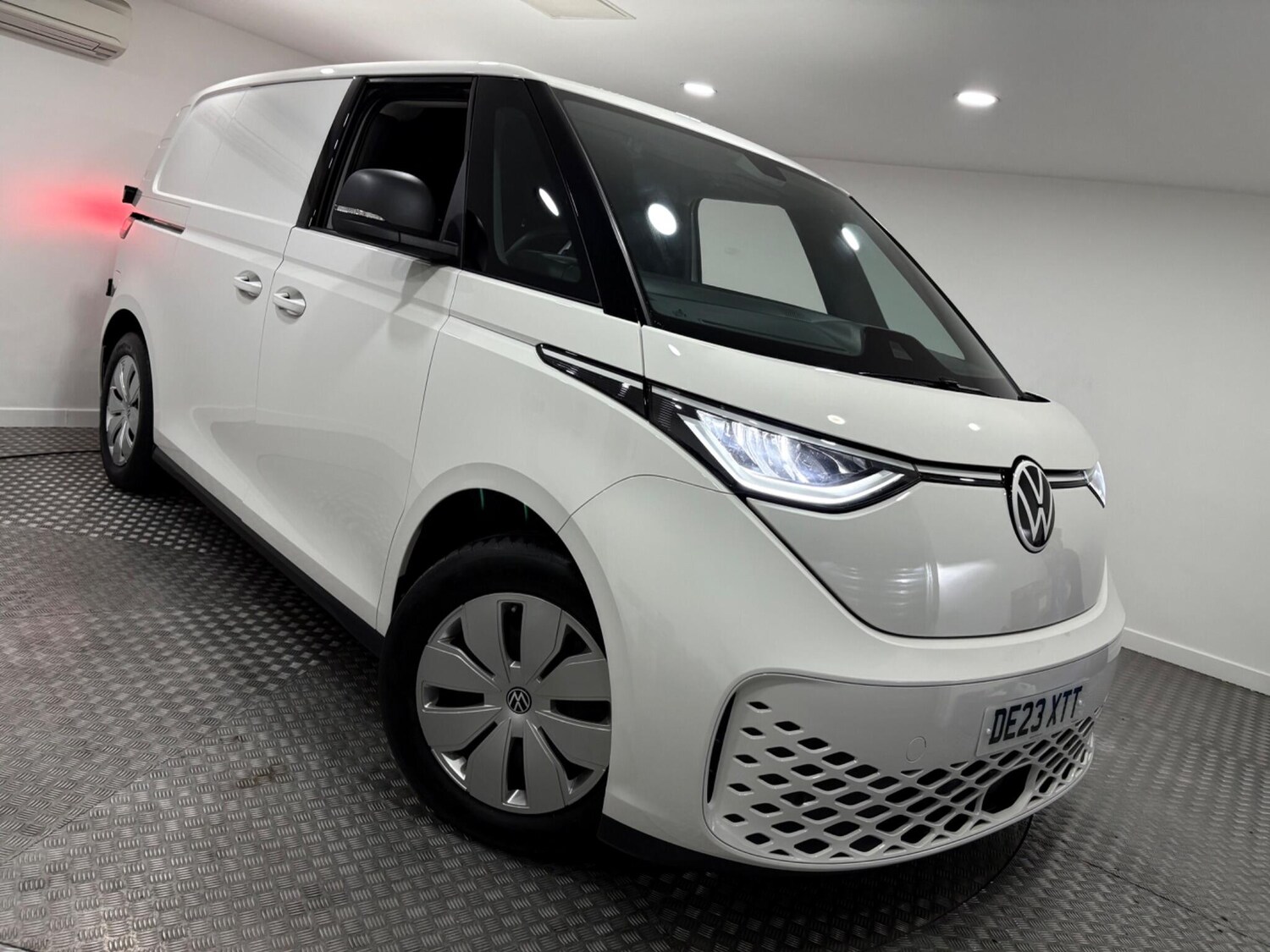 Vehicle 44