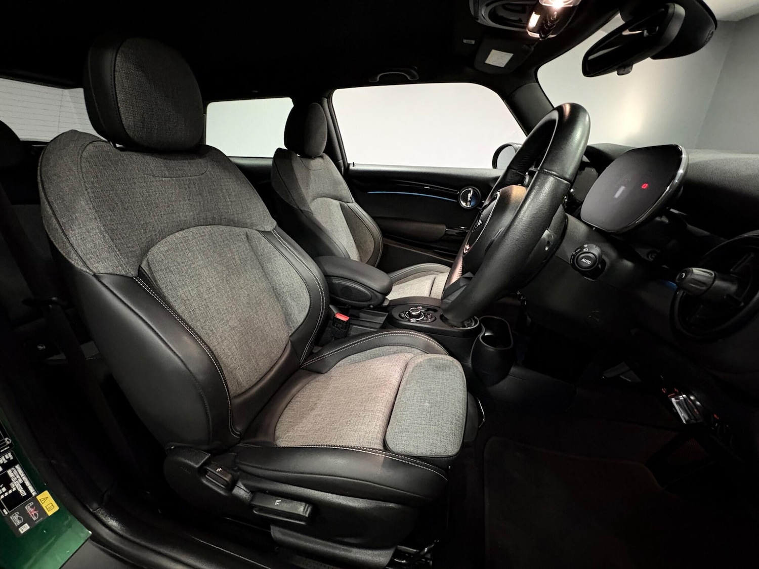 Used MINI Hatch 2022 for sale - 77939627: Photo 11