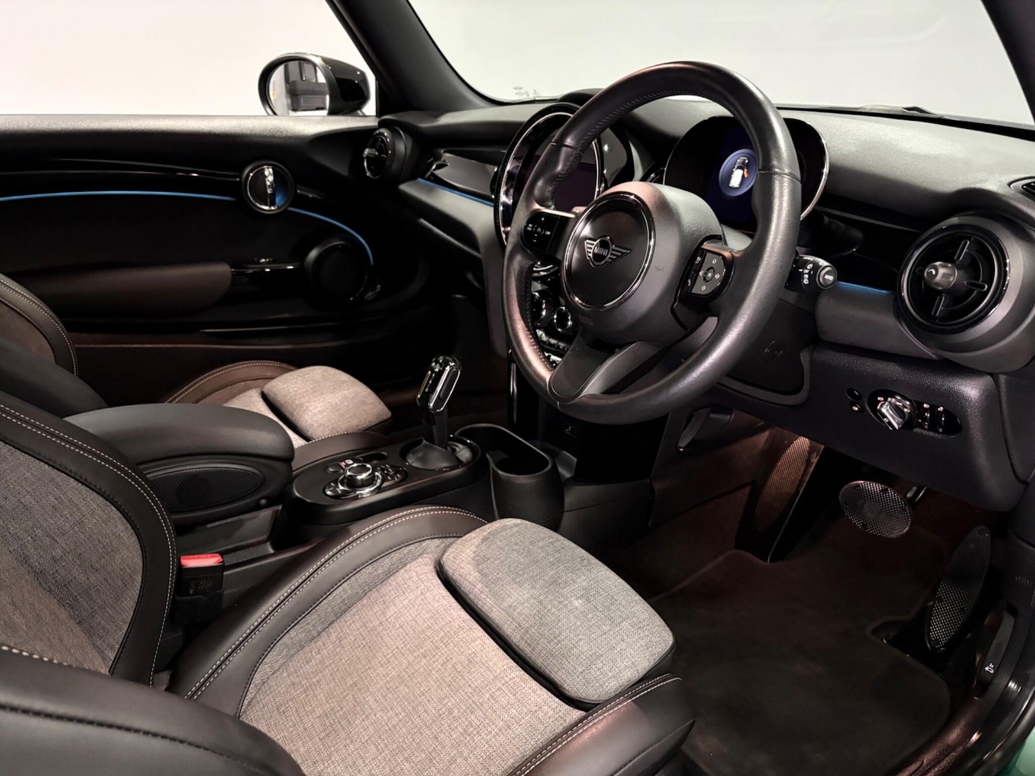 Used MINI Hatch 2022 for sale - 77939627: Photo 9