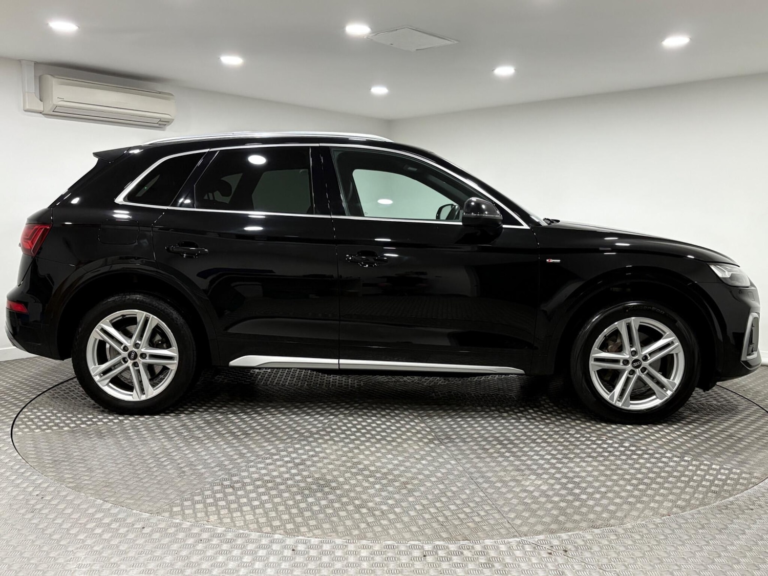 Used Audi Q5 2021 for sale - 76539194: Photo 2