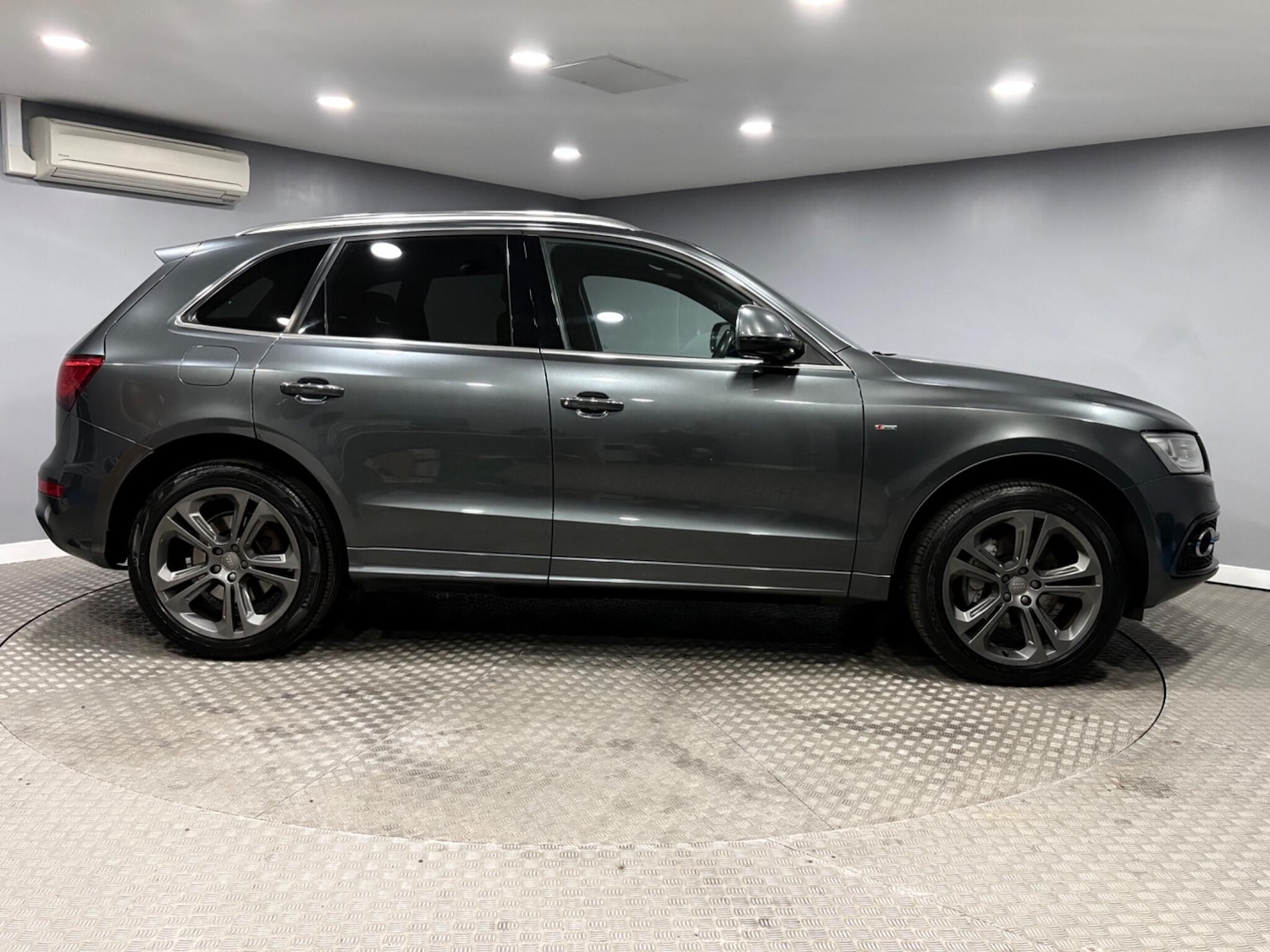 Used Audi Q5 for sale - 77926049: Photo 2