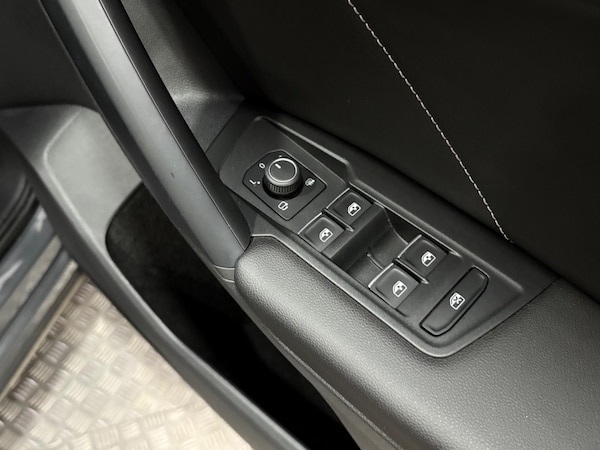 Used Volkswagen Tiguan 2024 for sale - 76200845: Photo 37