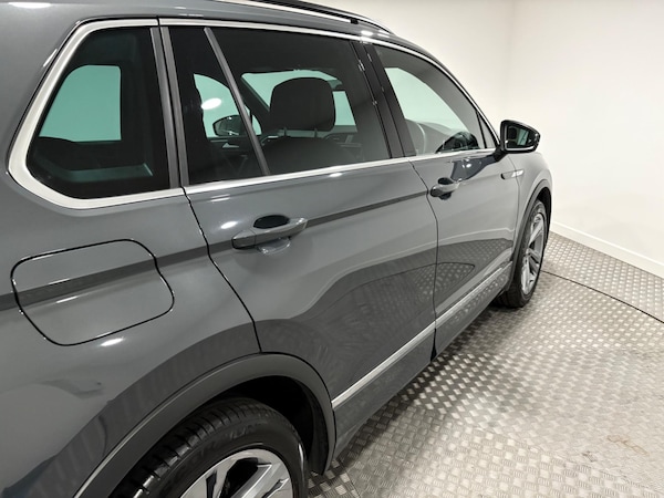 Used Volkswagen Tiguan 2024 for sale - 76200845: Photo 49