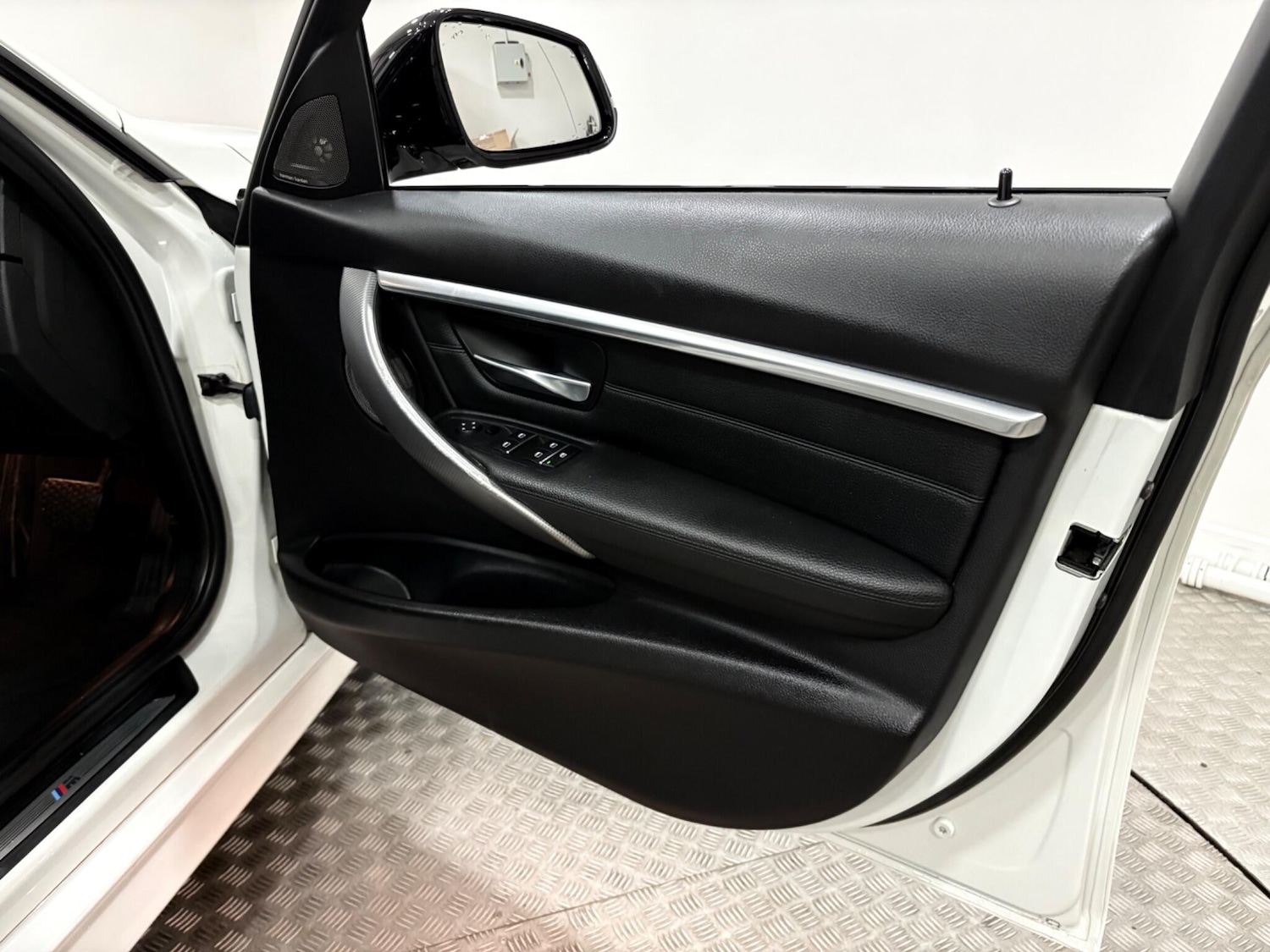 Used BMW 3 Series 2019 for sale - 76865534: Photo 39