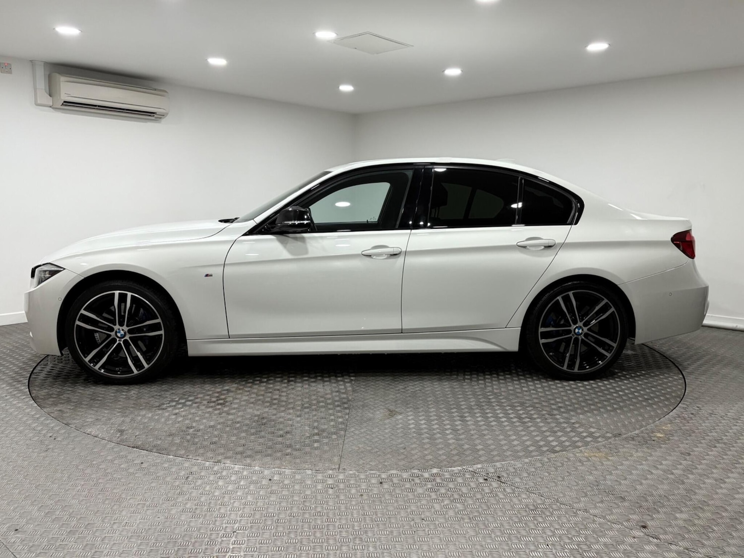 Used BMW 3 Series 2019 for sale - 76865534: Photo 6