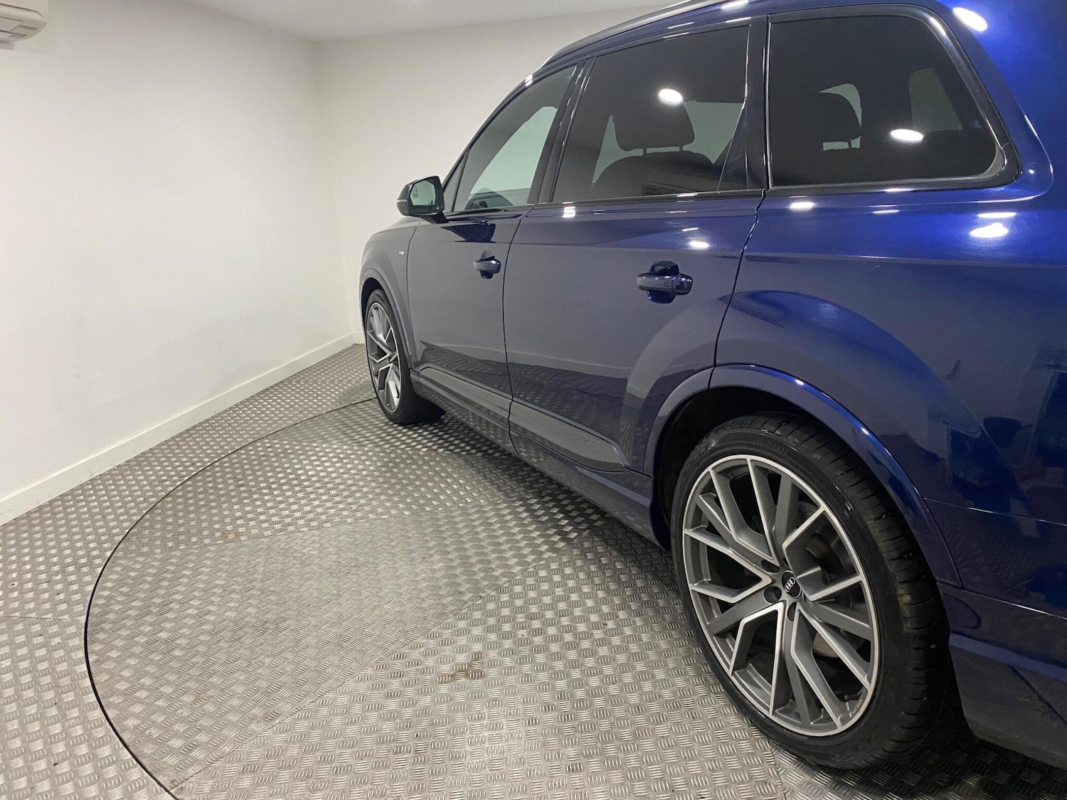 Used Audi Q7 for sale - 76432418: Photo 10