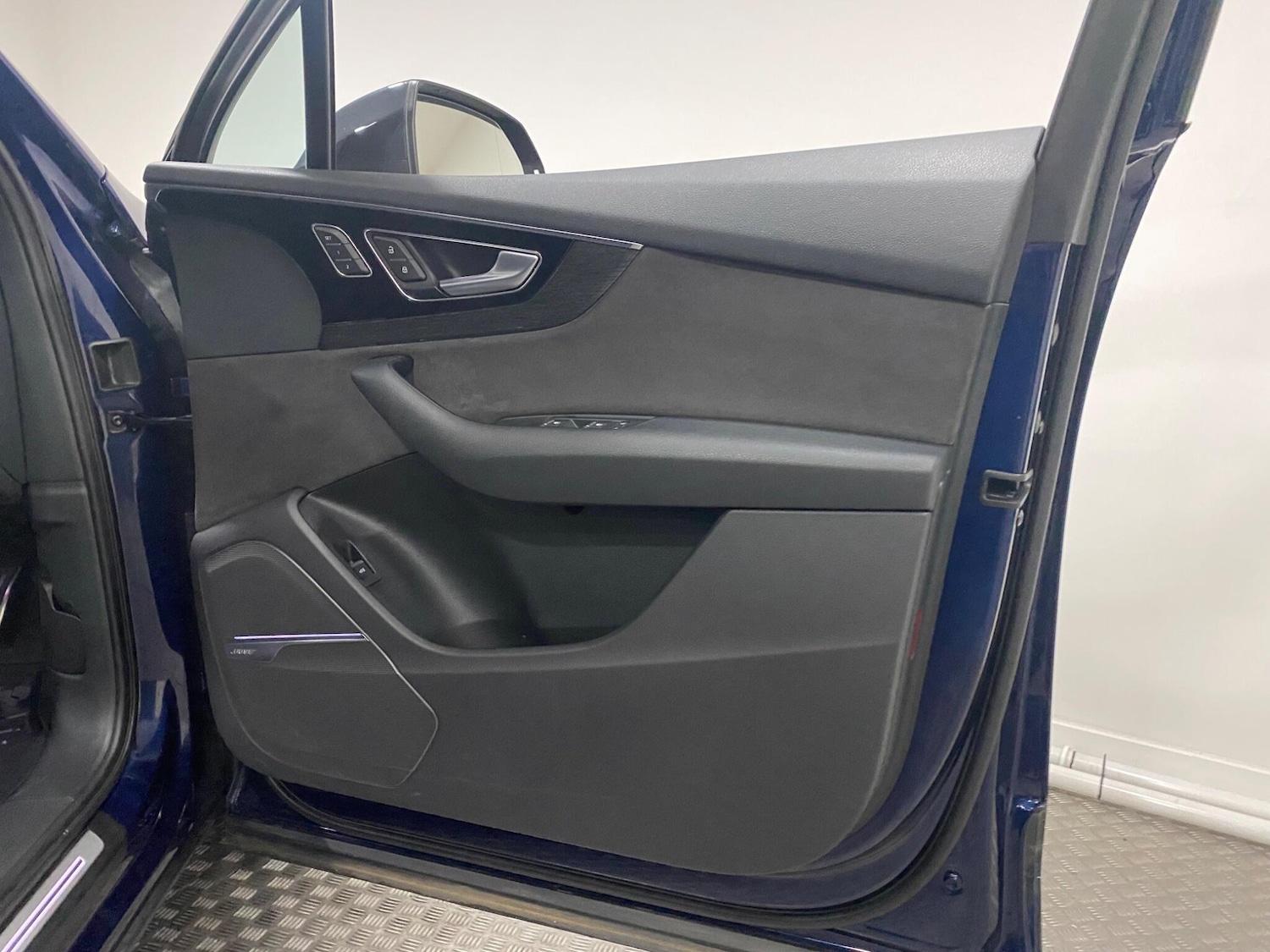 Used Audi Q7 for sale - 76432418: Photo 12