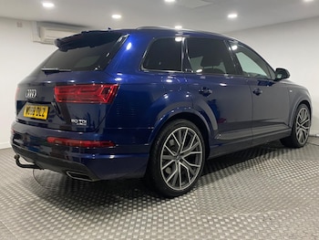 Used Audi Q7 2018 for sale - 76432418: Photo