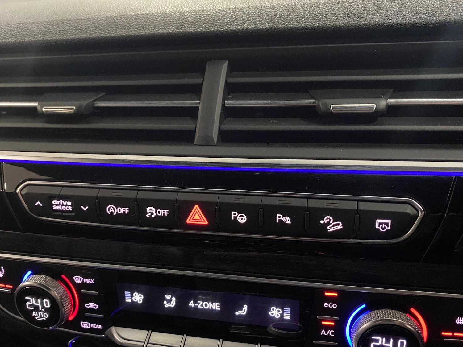 Used Audi Q7 for sale - 76432418: Photo 43