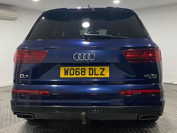 Used Audi Q7 2018 for sale - 76432418: Photo
