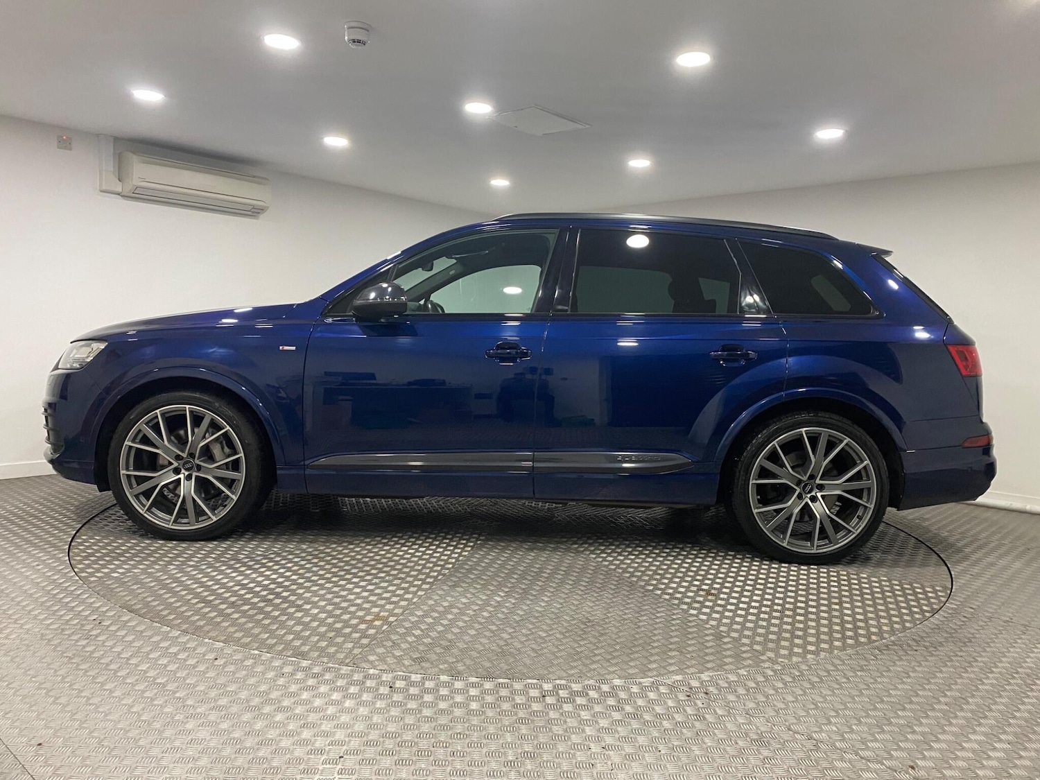 Used Audi Q7 for sale - 76432418: Photo 6