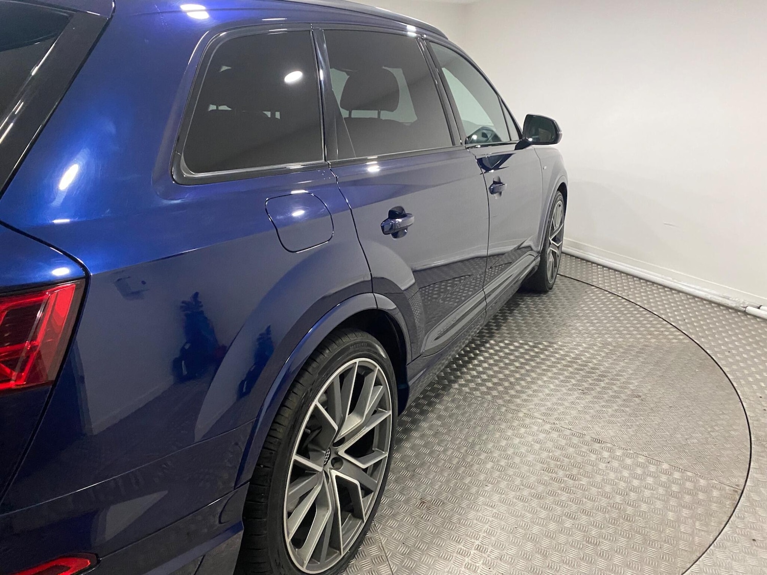 Used Audi Q7 for sale - 76432418: Photo 9