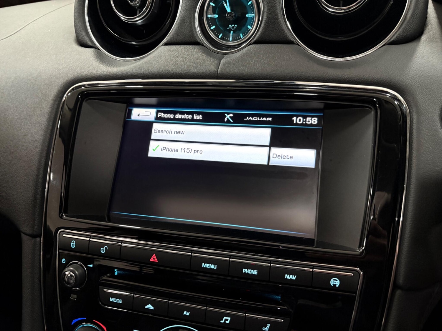 Used Jaguar XJ 2015 for sale - 77315221: Photo 26