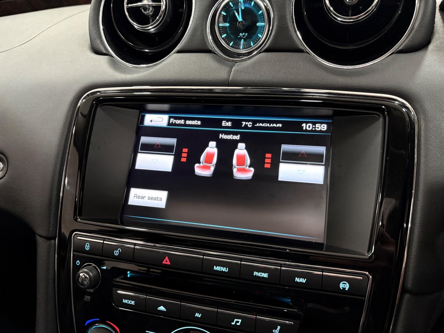 Used Jaguar XJ 2015 for sale - 77315221: Photo 27