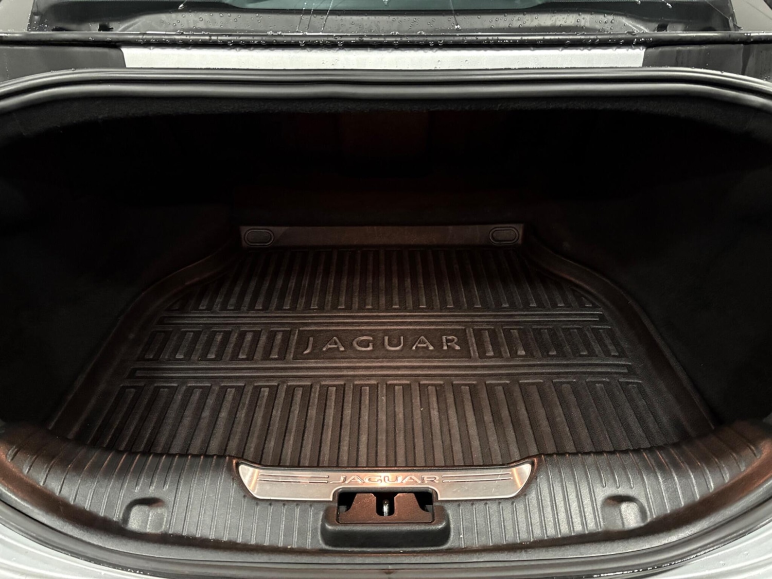 Used Jaguar XJ 2015 for sale - 77315221: Photo 46