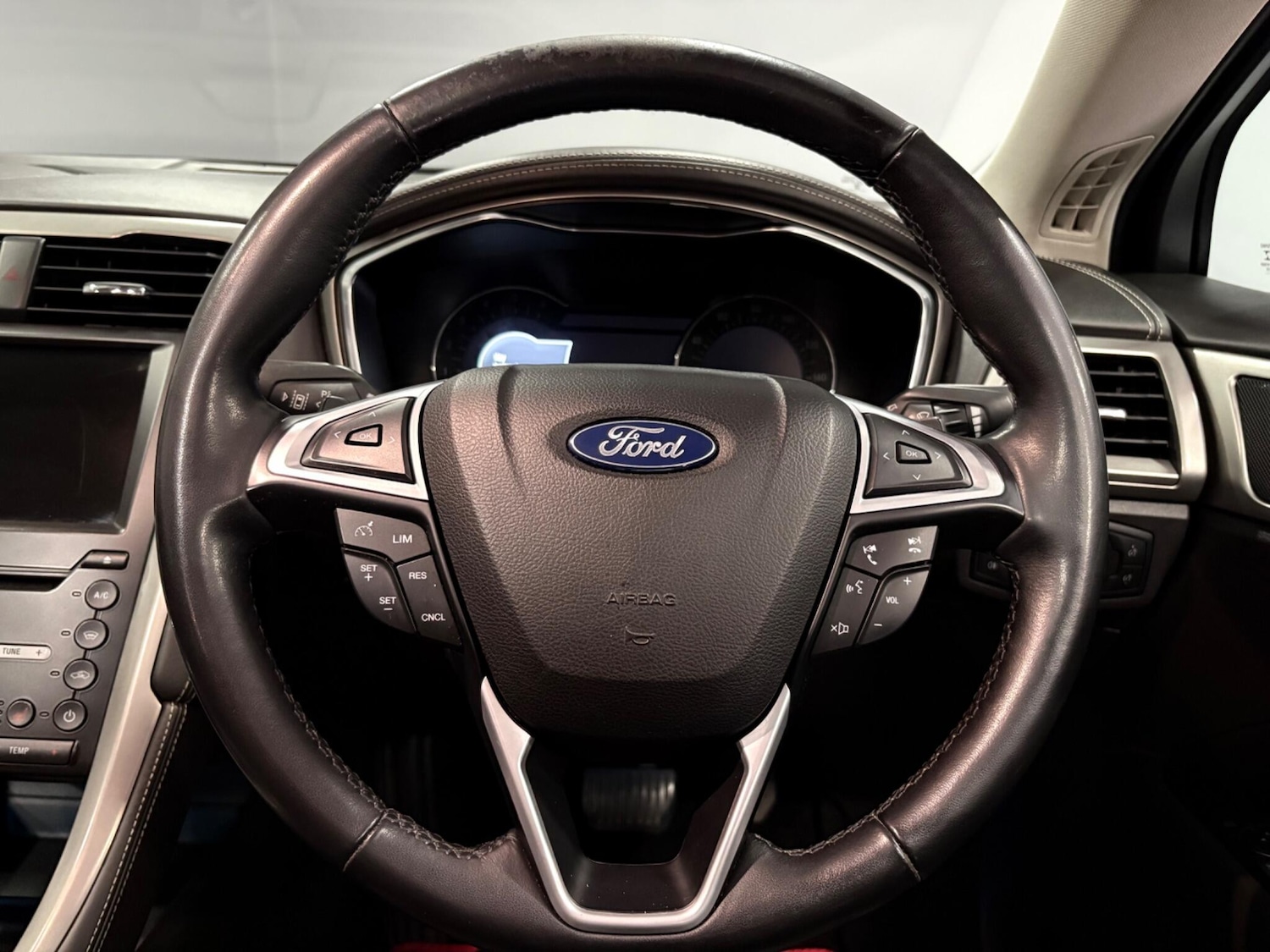 Used Ford Mondeo 2018 for sale - 78101283: Photo 14