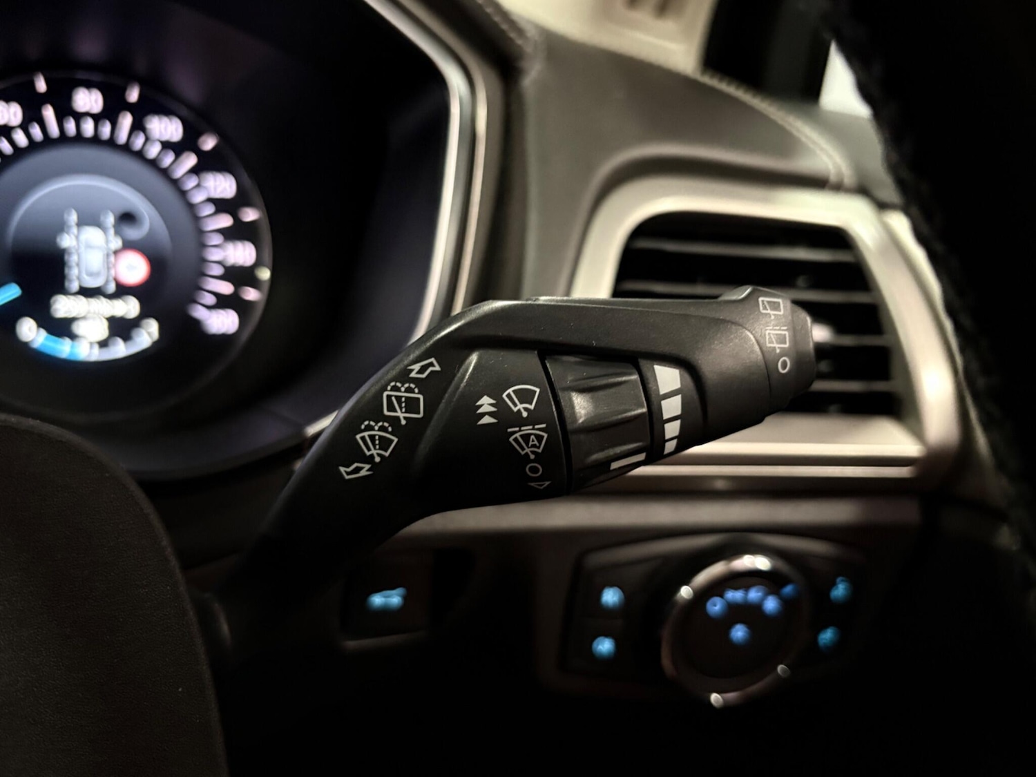 Used Ford Mondeo 2018 for sale - 78101283: Photo 19