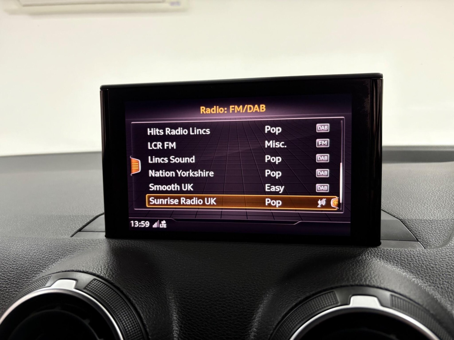 Used Audi Q2 2019 for sale - 77020900: Photo 25