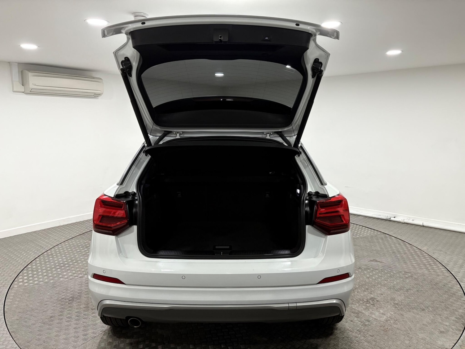 Used Audi Q2 2019 for sale - 77020900: Photo 41