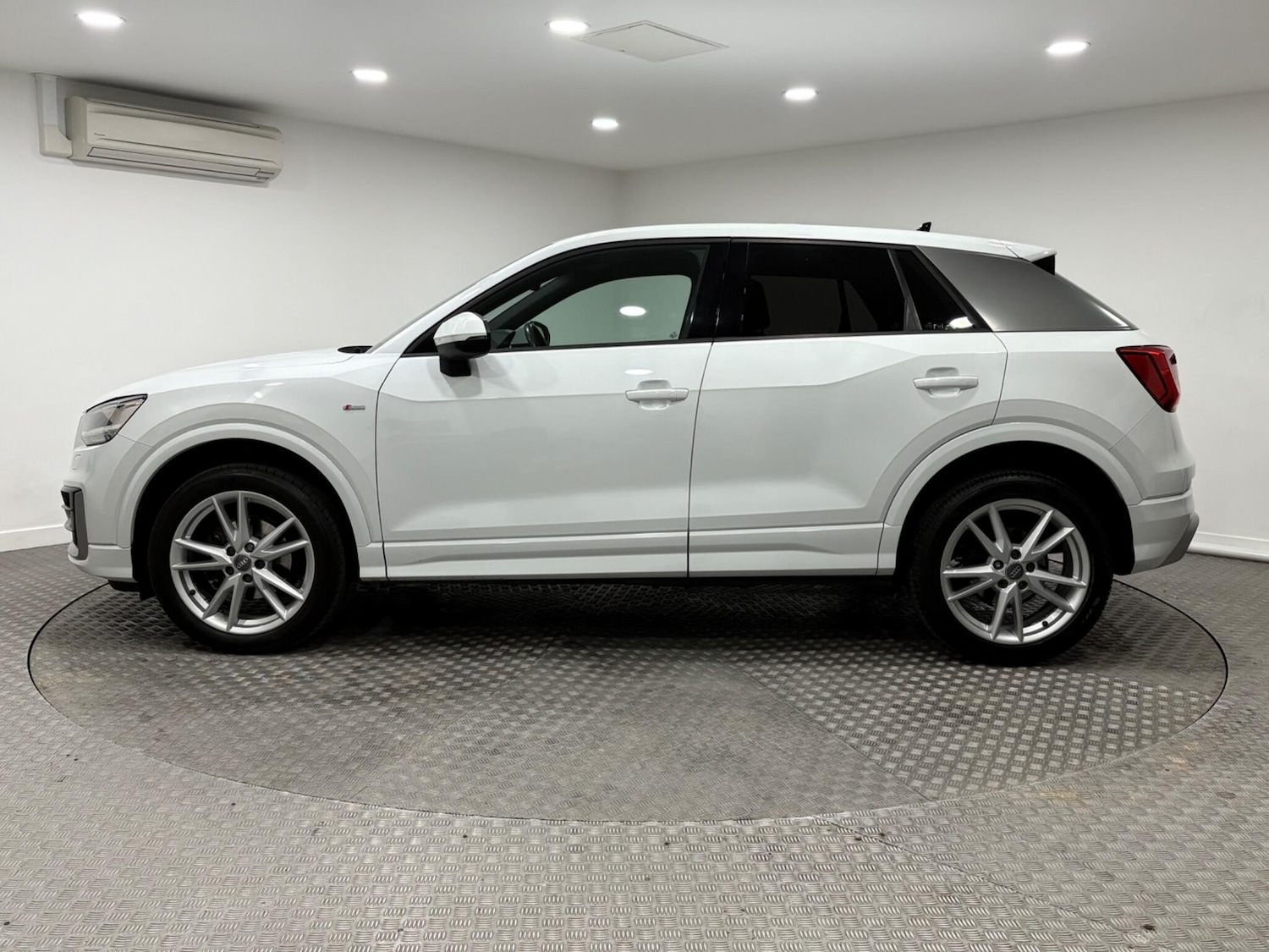 Used Audi Q2 2019 for sale - 77020900: Photo 6