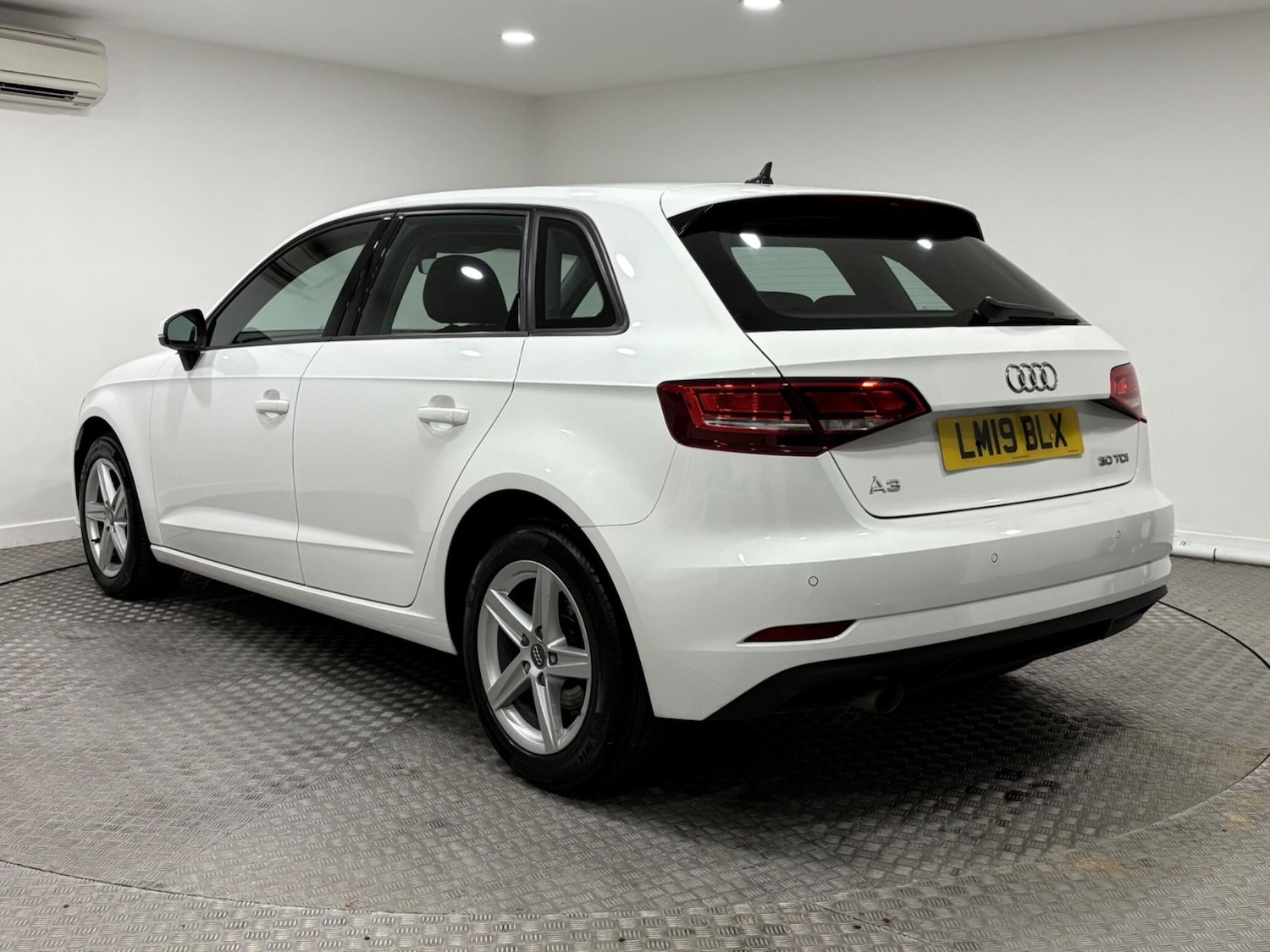 Used Audi A3 2019 for sale - 77020880: Photo 5