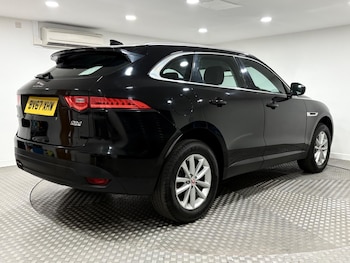 Used Jaguar F-Pace 2017 for sale - 75626762: Photo