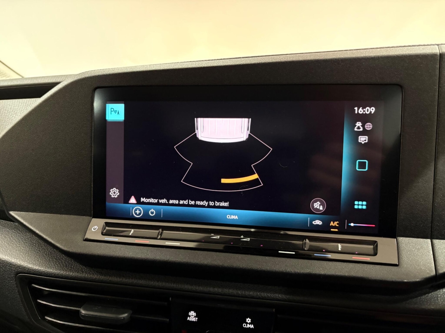 Used Volkswagen Caddy Maxi 2024 for sale - 76484365: Photo 22