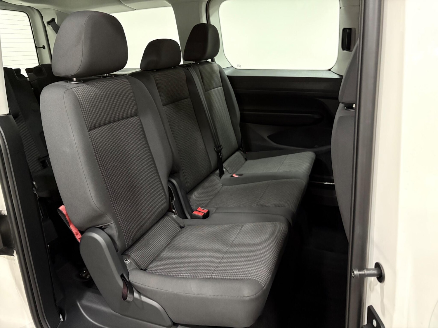 Used Volkswagen Caddy Maxi 2024 for sale - 76484365: Photo 38