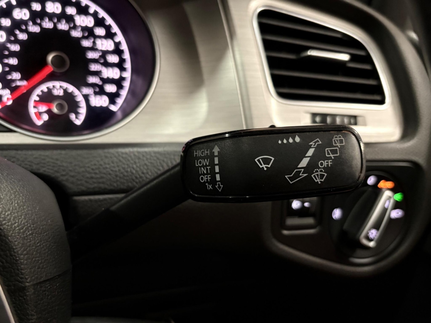 Used Volkswagen Golf 2014 for sale - 77696199: Photo 19