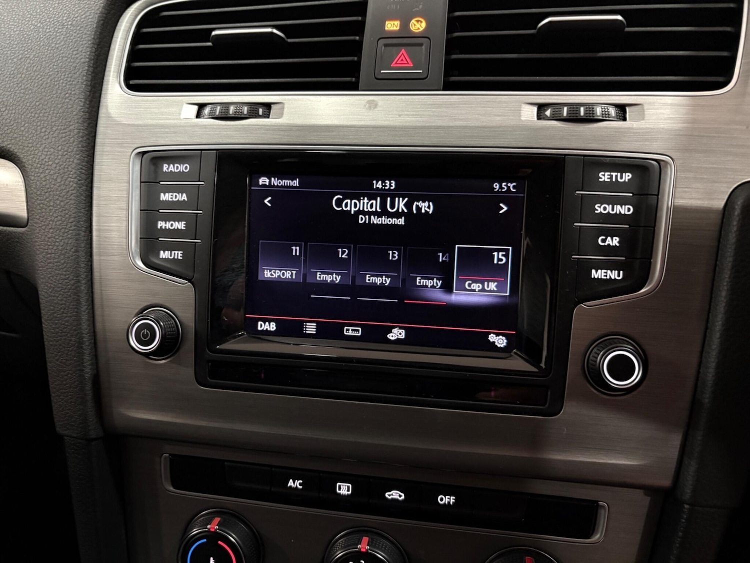 Used Volkswagen Golf 2014 for sale - 77696199: Photo 22