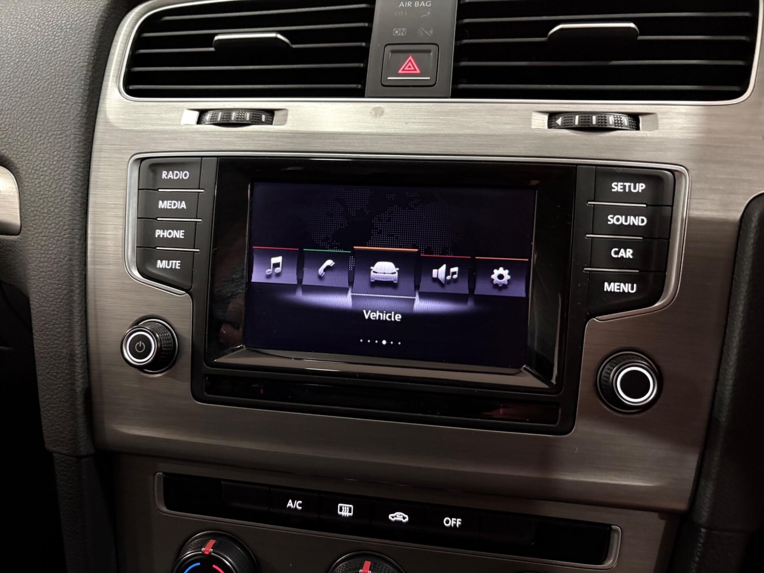 Used Volkswagen Golf 2014 for sale - 77696199: Photo 23