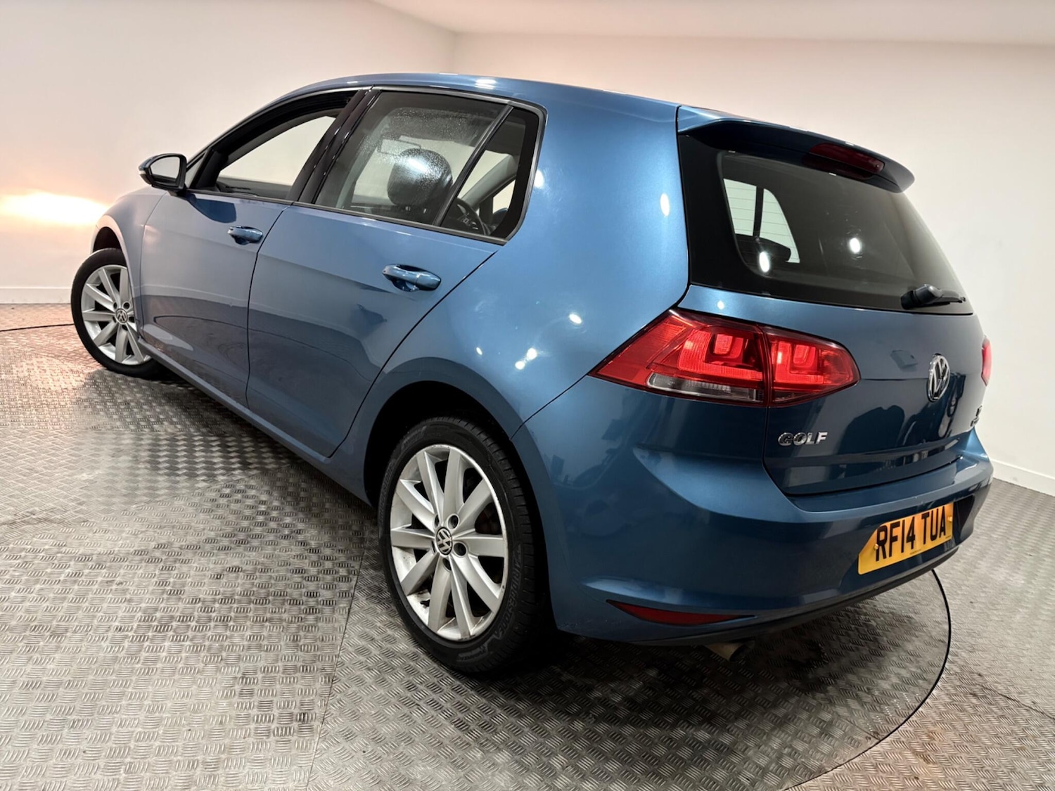 Used Volkswagen Golf 2014 for sale - 77696199: Photo 42