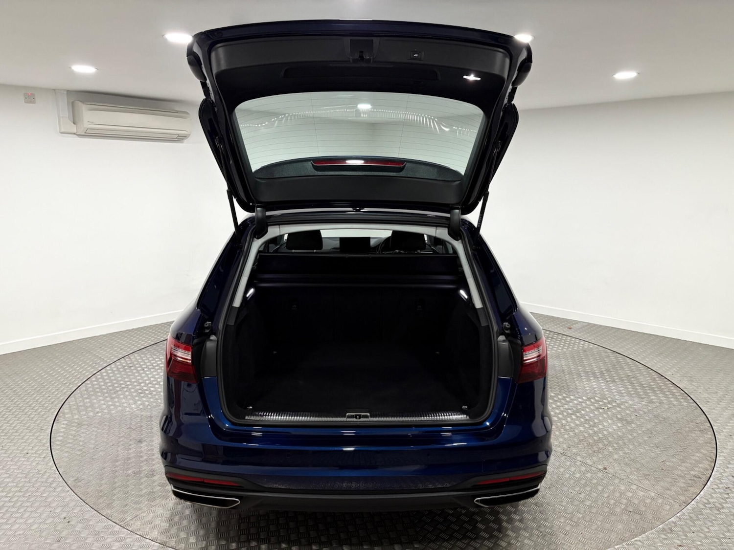 Used Audi A4 2022 for sale - 77020894: Photo 46