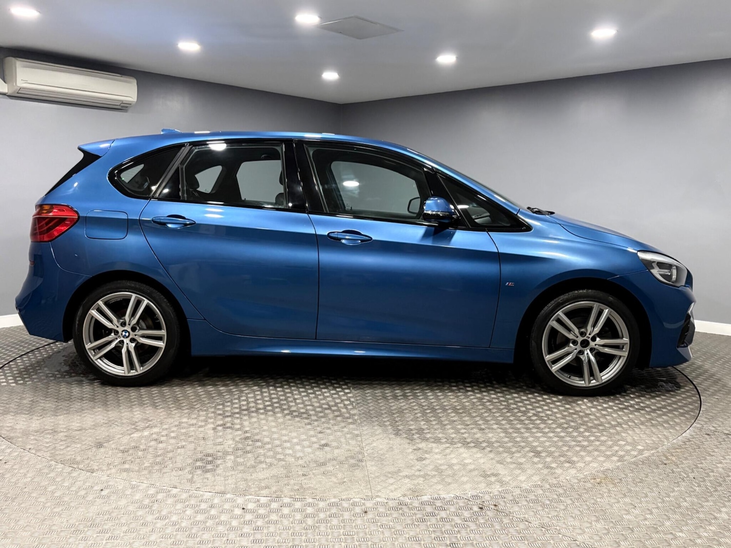 Used BMW 2 Series 2018 for sale - 77723973: Photo 2