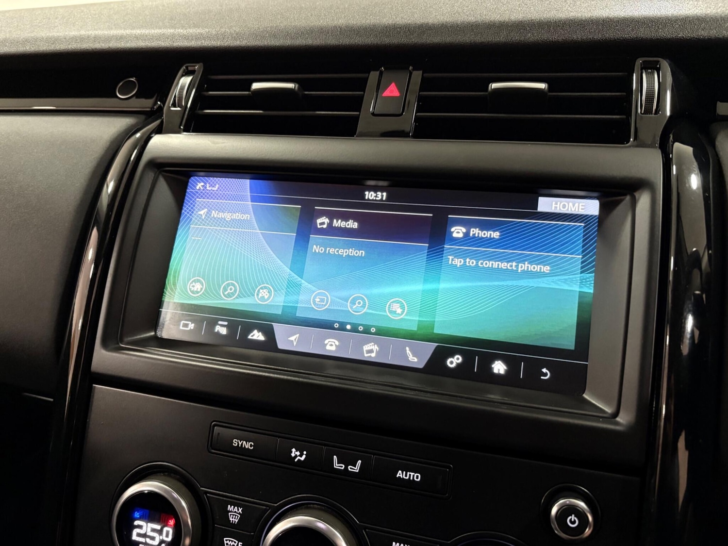 Used Land Rover Discovery 2018 for sale - 76832634: Photo 25