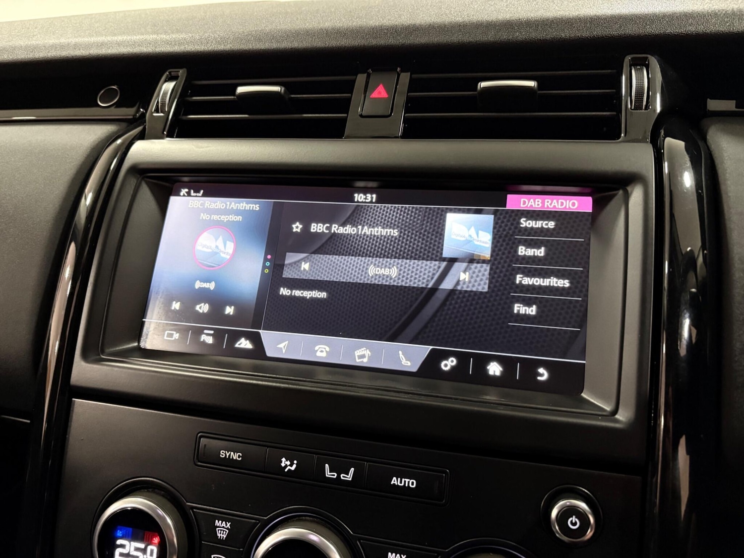 Used Land Rover Discovery 2018 for sale - 76832634: Photo 29