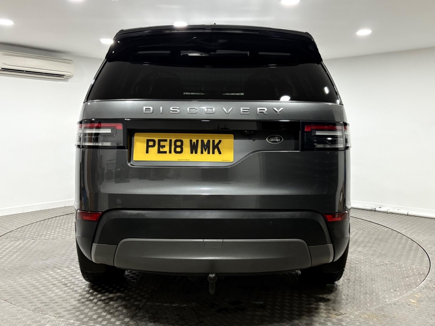 Used Land Rover Discovery 2018 for sale - 76832634: Photo 4