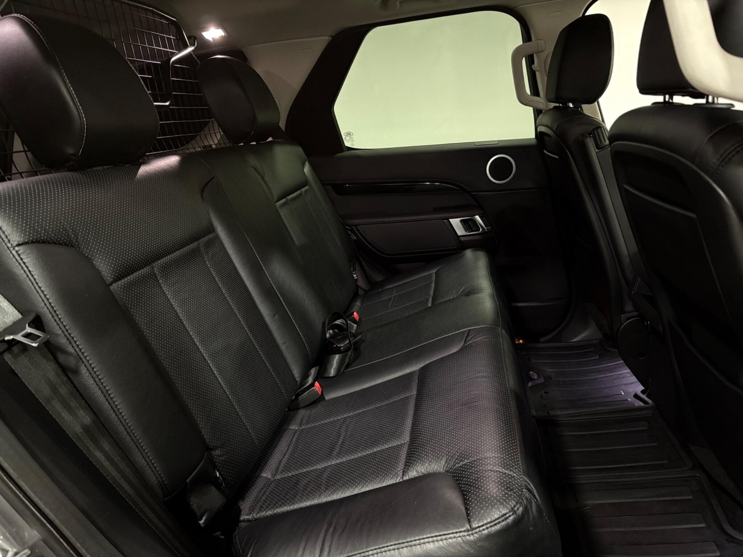 Used Land Rover Discovery 2018 for sale - 76832634: Photo 42