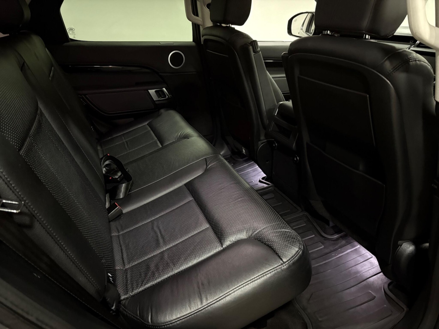 Used Land Rover Discovery 2018 for sale - 76832634: Photo 44