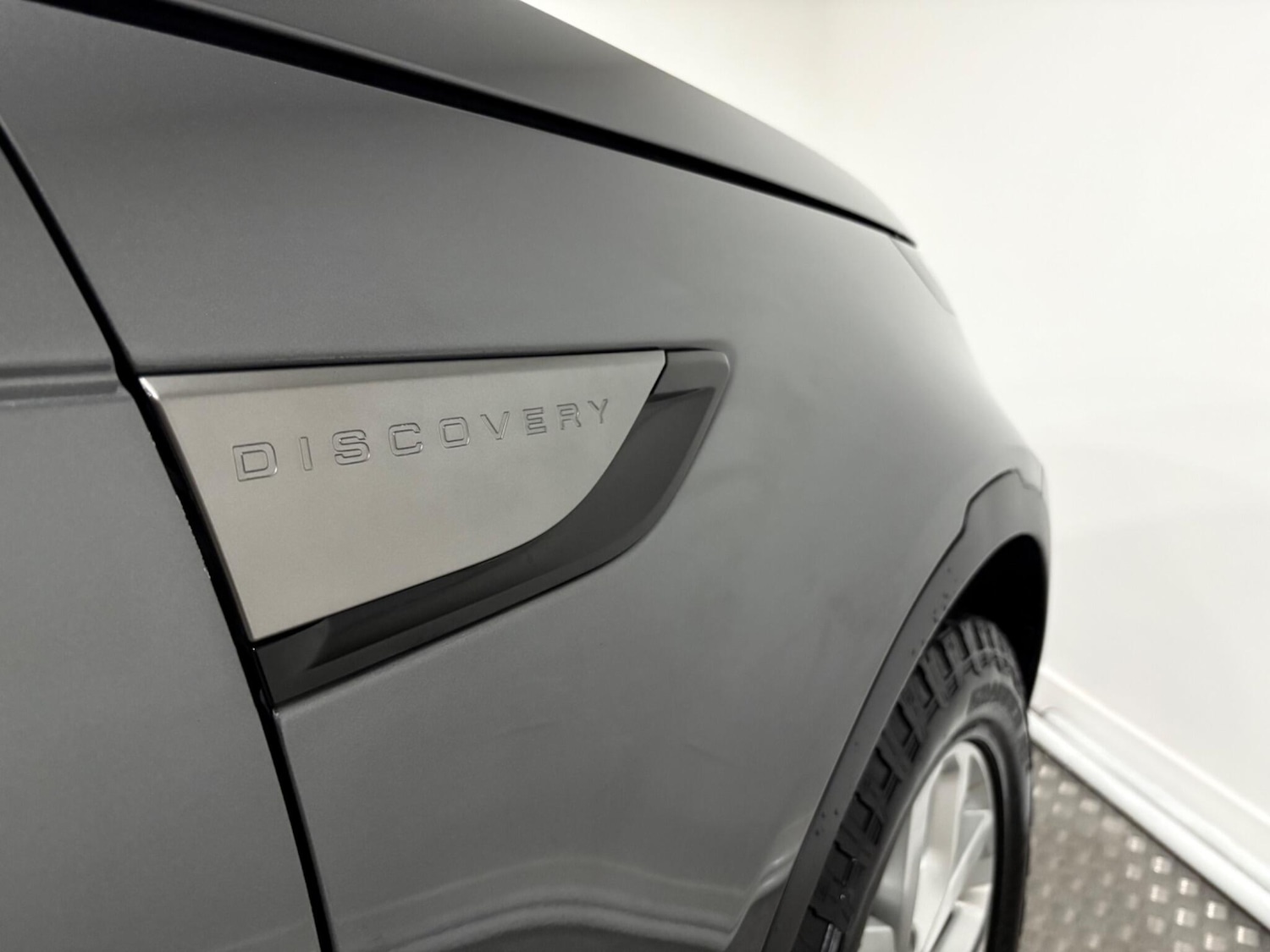 Used Land Rover Discovery 2018 for sale - 76832634: Photo 51