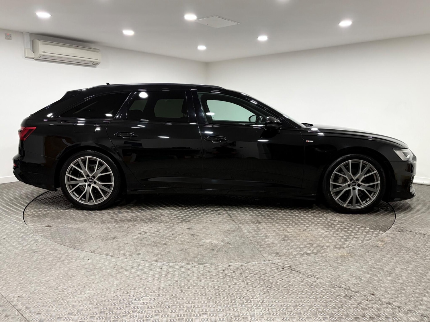 Used Audi A6 2021 for sale - 77659025: Photo 2