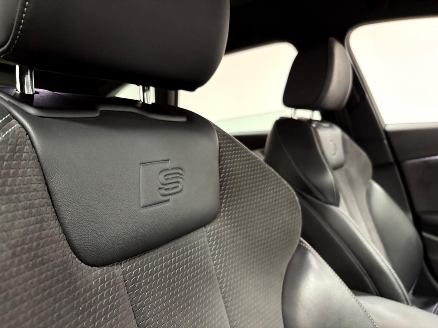 Used Audi A4 2019 for sale - 77120386: Photo 13