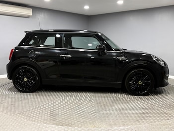 Used MINI Electric Hatch 2023 for sale - 79453801: Photo