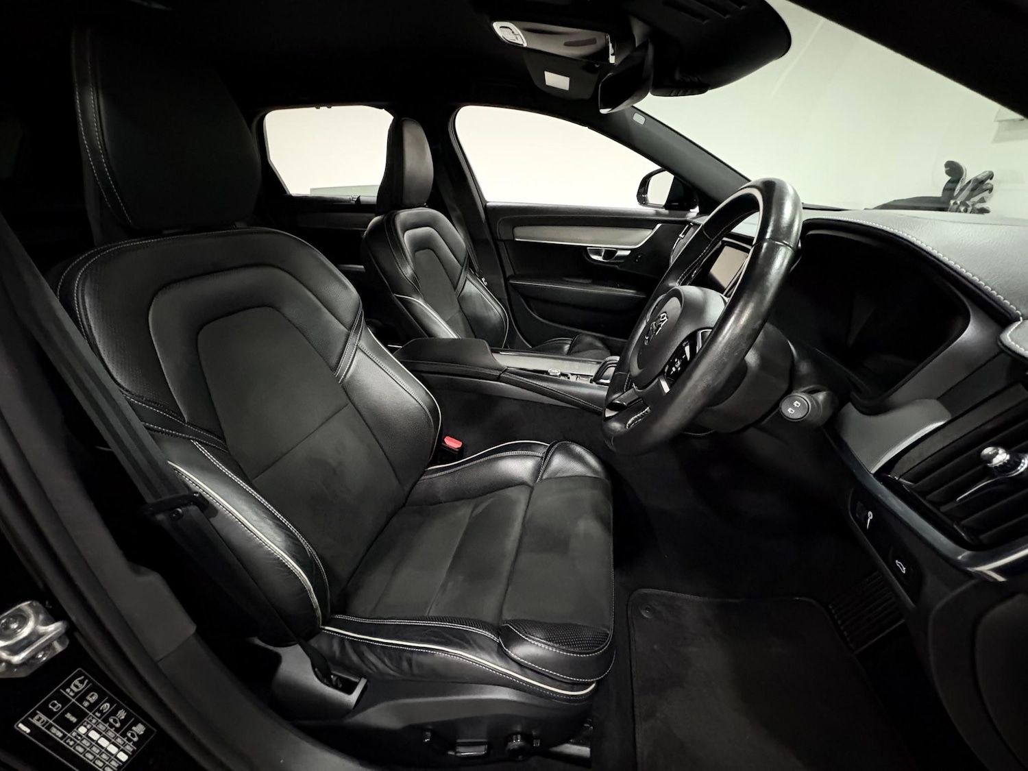 Used Volvo V90 2021 for sale - 76200318: Photo 12