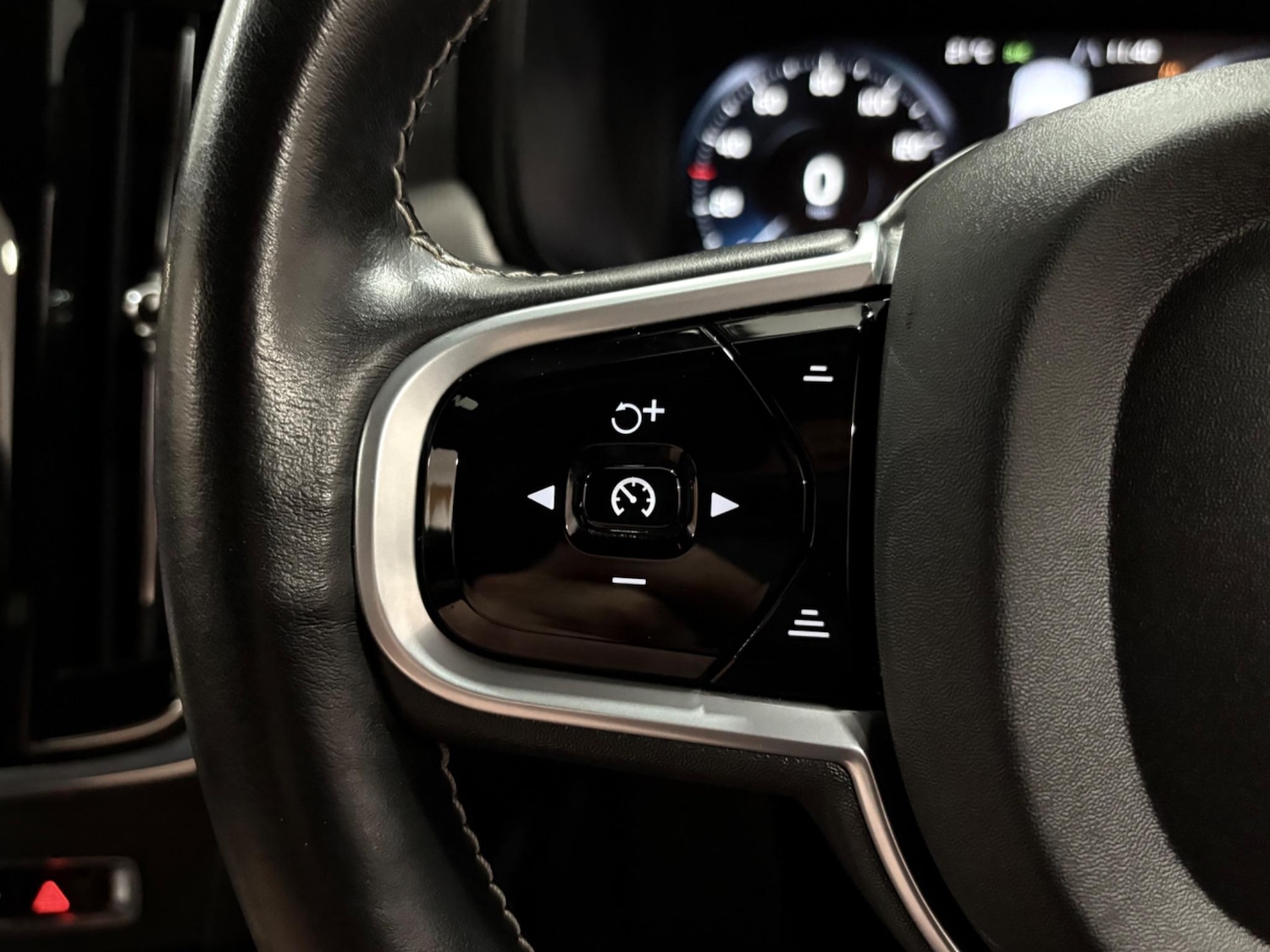 Used Volvo V90 2021 for sale - 76200318: Photo 17