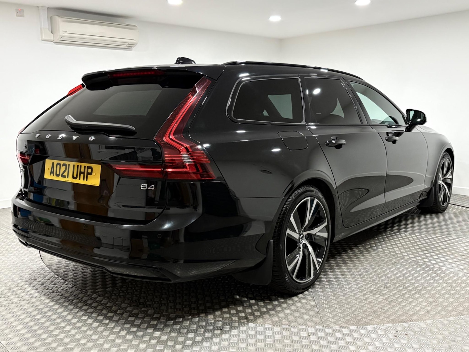 Used Volvo V90 2021 for sale - 76200318: Photo 3