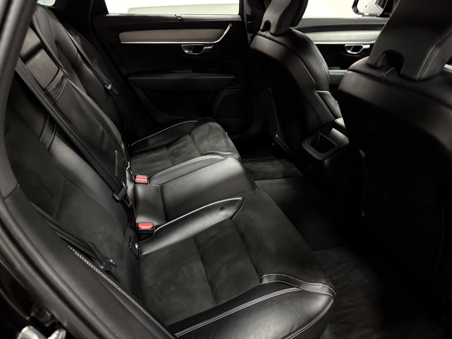 Used Volvo V90 2021 for sale - 76200318: Photo 38