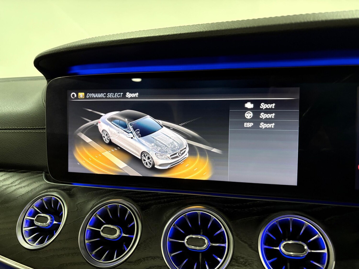 Used Mercedes-Benz E Class for sale - 76572636: Photo 27