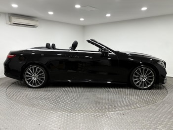 Used Mercedes-Benz E Class 2020 for sale - 76572636: Photo