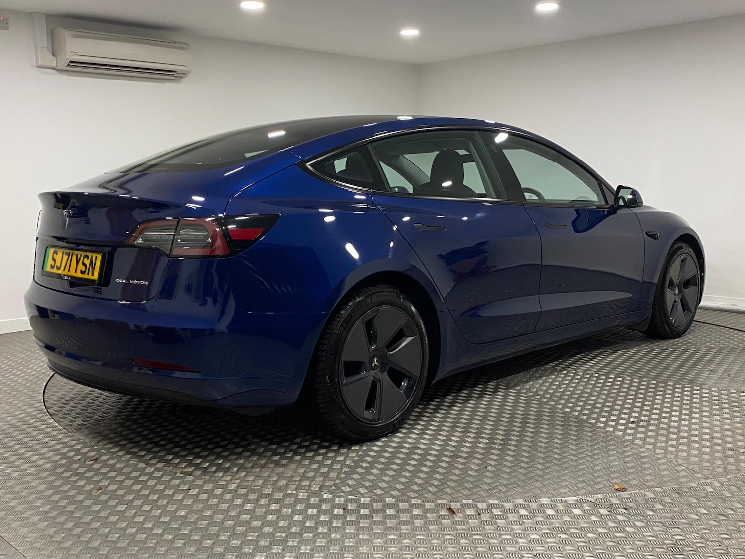 Used Tesla Model 3 2021 for sale - 76399324: Photo 3